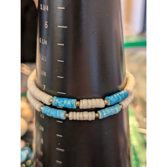 Vintage Lot of Puka Two Necklaces & Two Bracelets - Picture 1 of 8